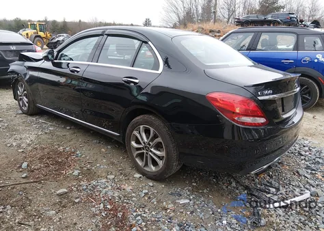 2016 Mercedes-Benz C 300 4Matic из США, поврежденный, VIN 55SWF4KB2GU114476